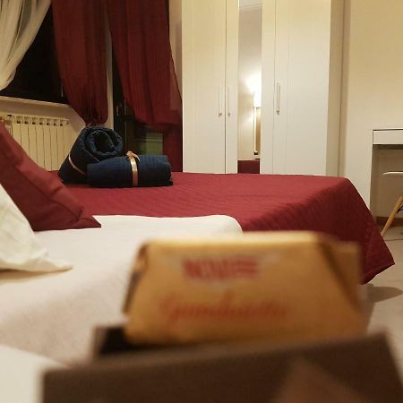 Il Teatro Bed & Breakfast Avezzano Luaran gambar